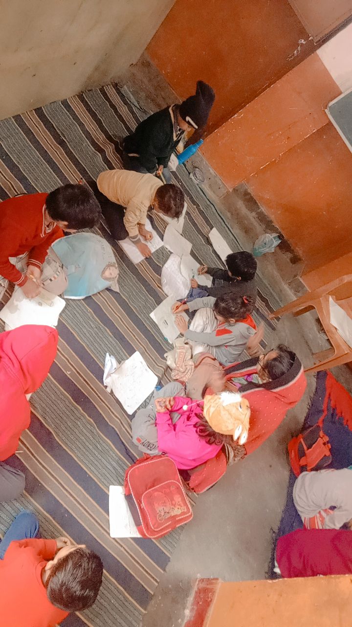 Drawing competition in Jhandewalan Vibhag